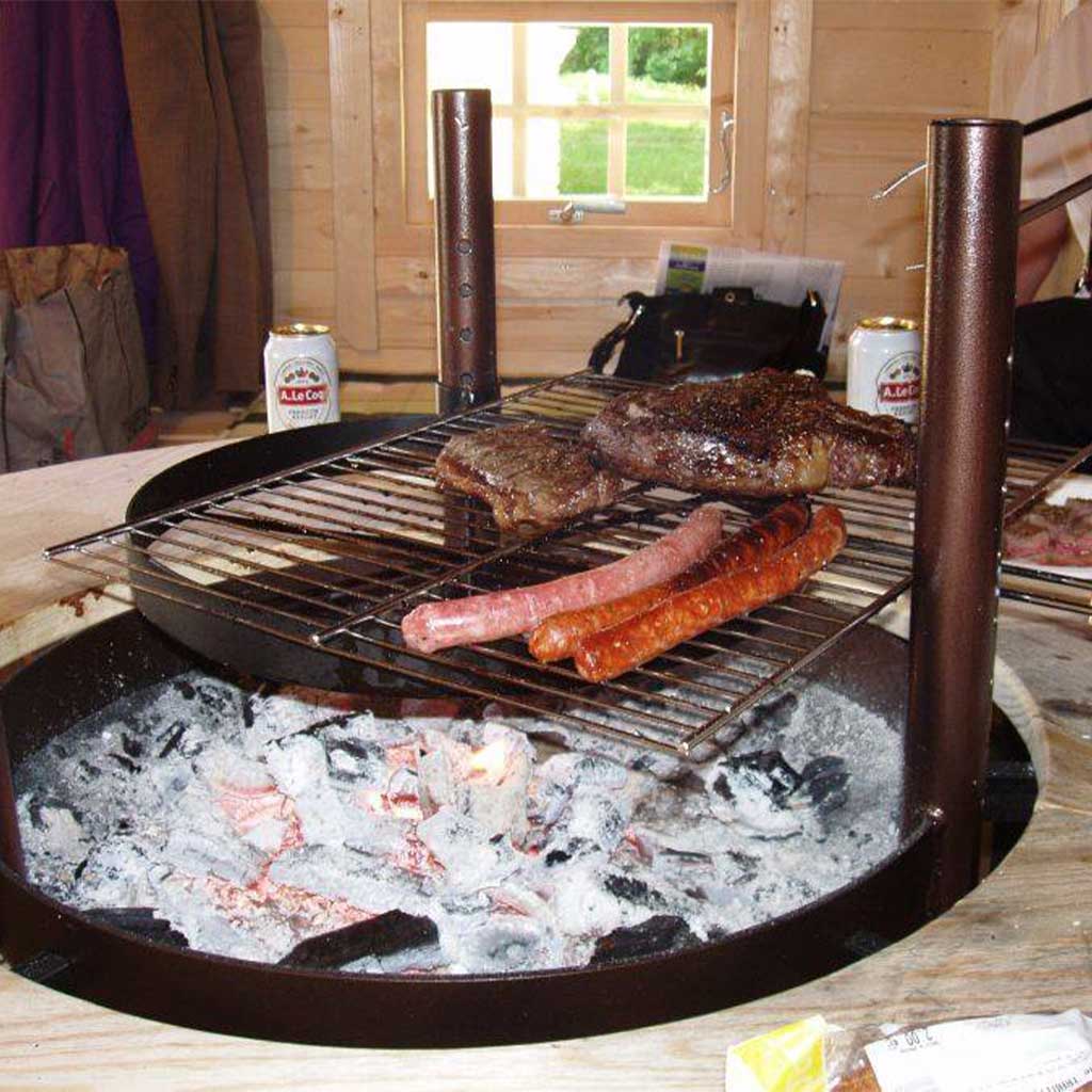 Two Harbors BBQ Hut 123 Sq.Ft